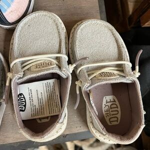 Sparkly purple size 6 hey dudes